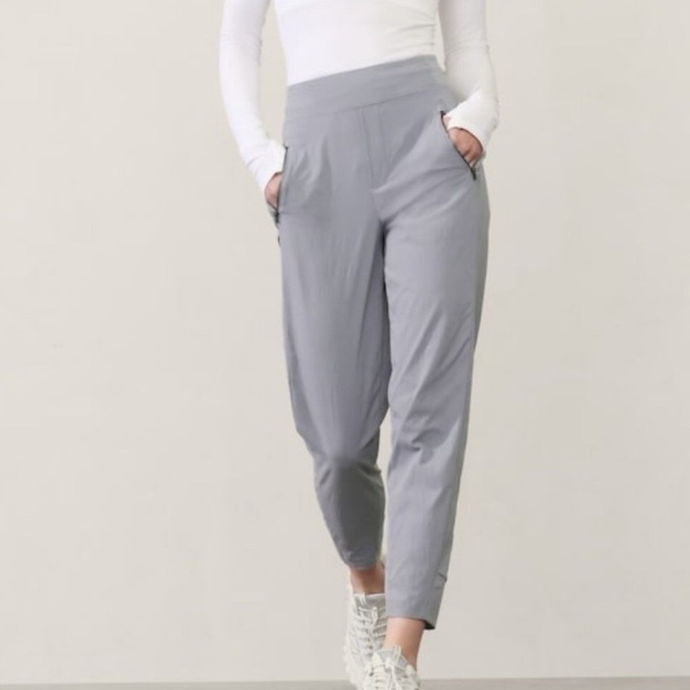 Athleta Trekkie North Jogger - GUC